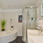 Alpen Diamond Penthouse & *