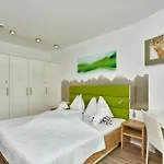 Apartment Alpen Diamond Penthouse & *