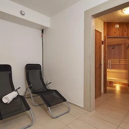 Alpen Diamond Penthouse & *